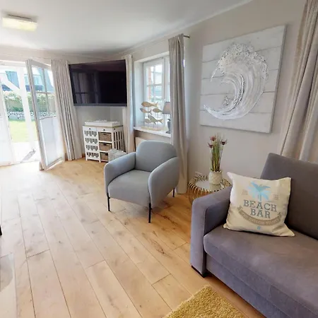 Holiday home Bi Stroen Wenningstedt-Braderup